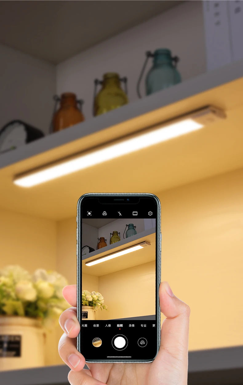 Luminária LED com Sensor de Movimento – Fina, Sem Fios e Recarregável para Armários e Ambientes Internos