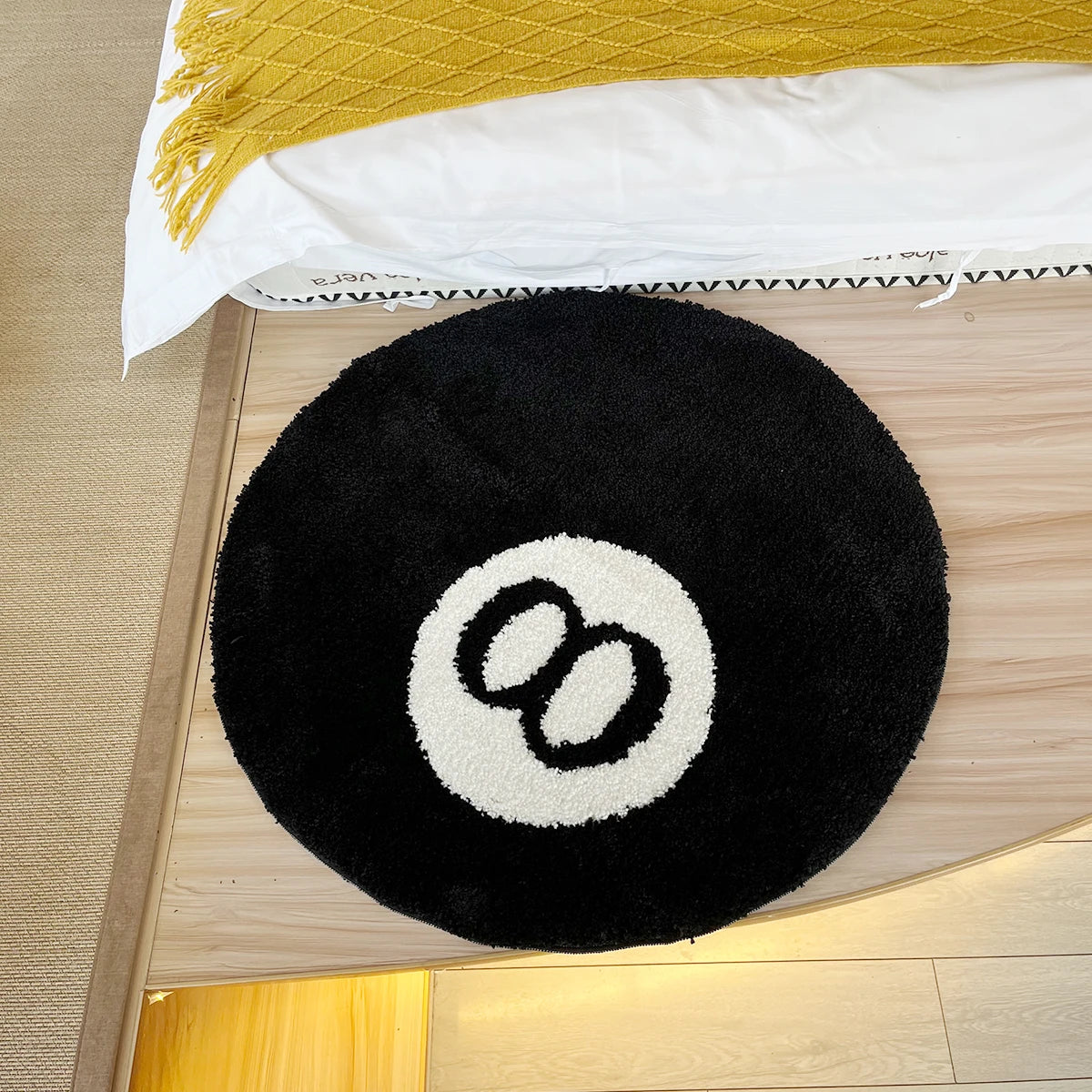 Tapete Decorativo Bola 8 – Antiderrapante e Aconchegante para Quarto ou Sala