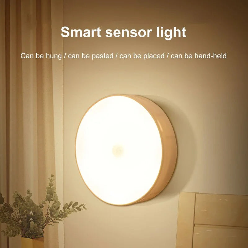 Luminária de Mesa LED Recarregável – Criativa e Ajustável
